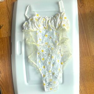 For love and lemons unlined daisy lace teddy